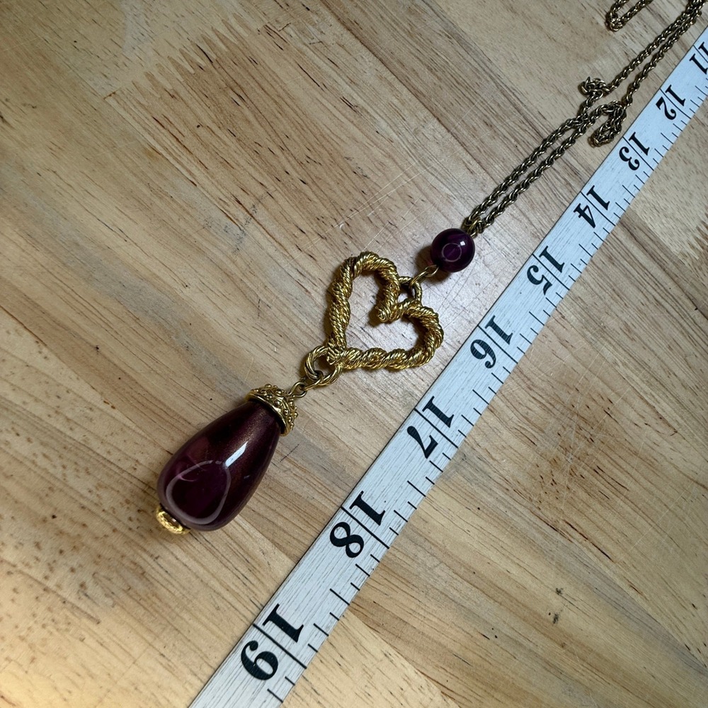 Avon Heart Necklace Purple Gold Tone Statement Romantic Classic Elegant - Picture 14 of 15